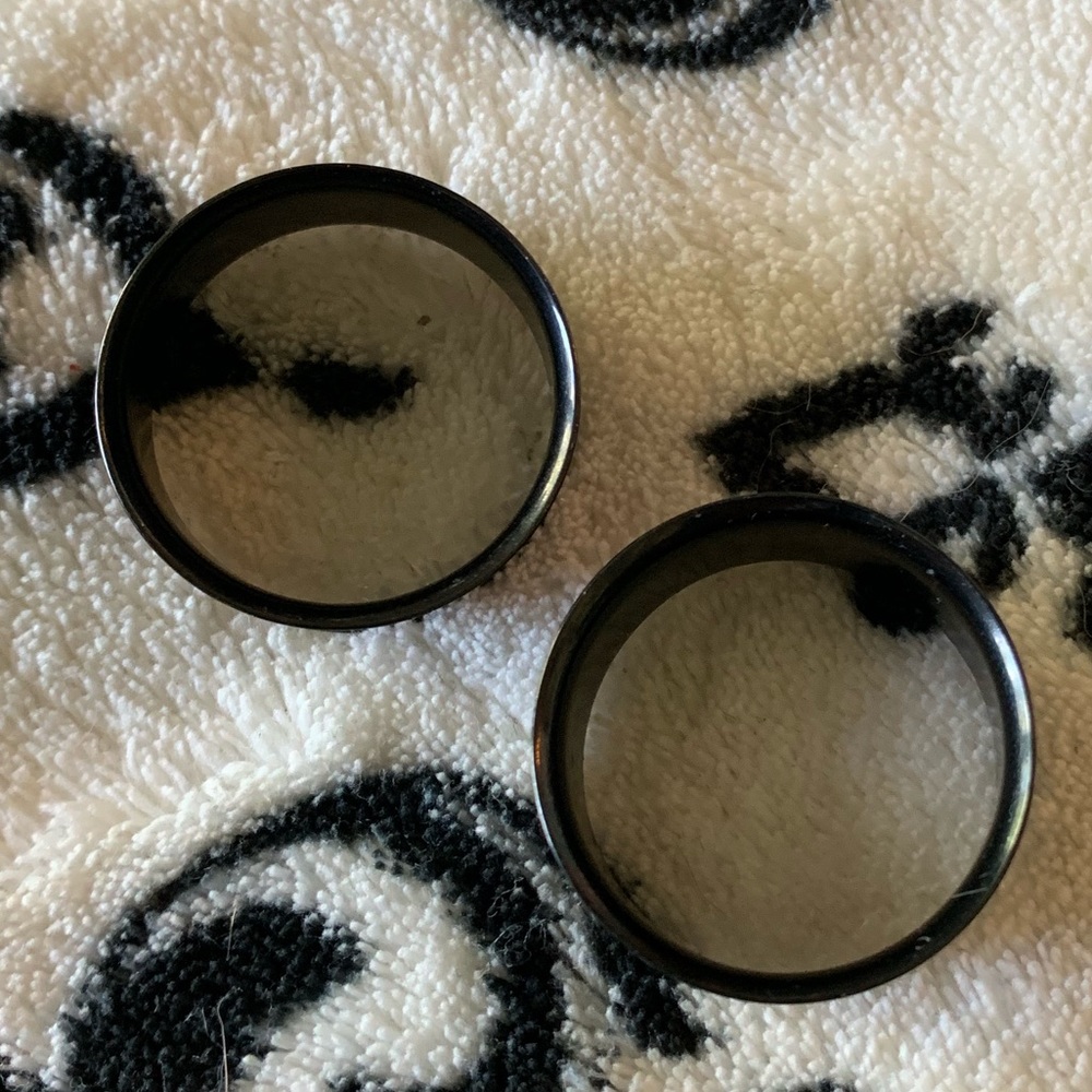 🖤FINAL PRICE🖤 1 Inch Tunnels